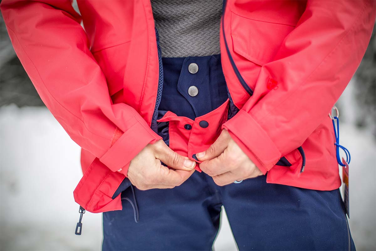 Snowboard Jacket (Patagonia Snowbelle buttoning powder skirt)